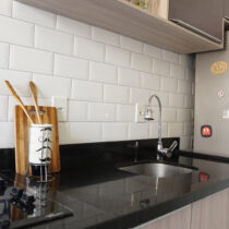 metro-white-torneira-gourmet-pedra-sao-gabriel-cozinha-boa-vista-plaejados